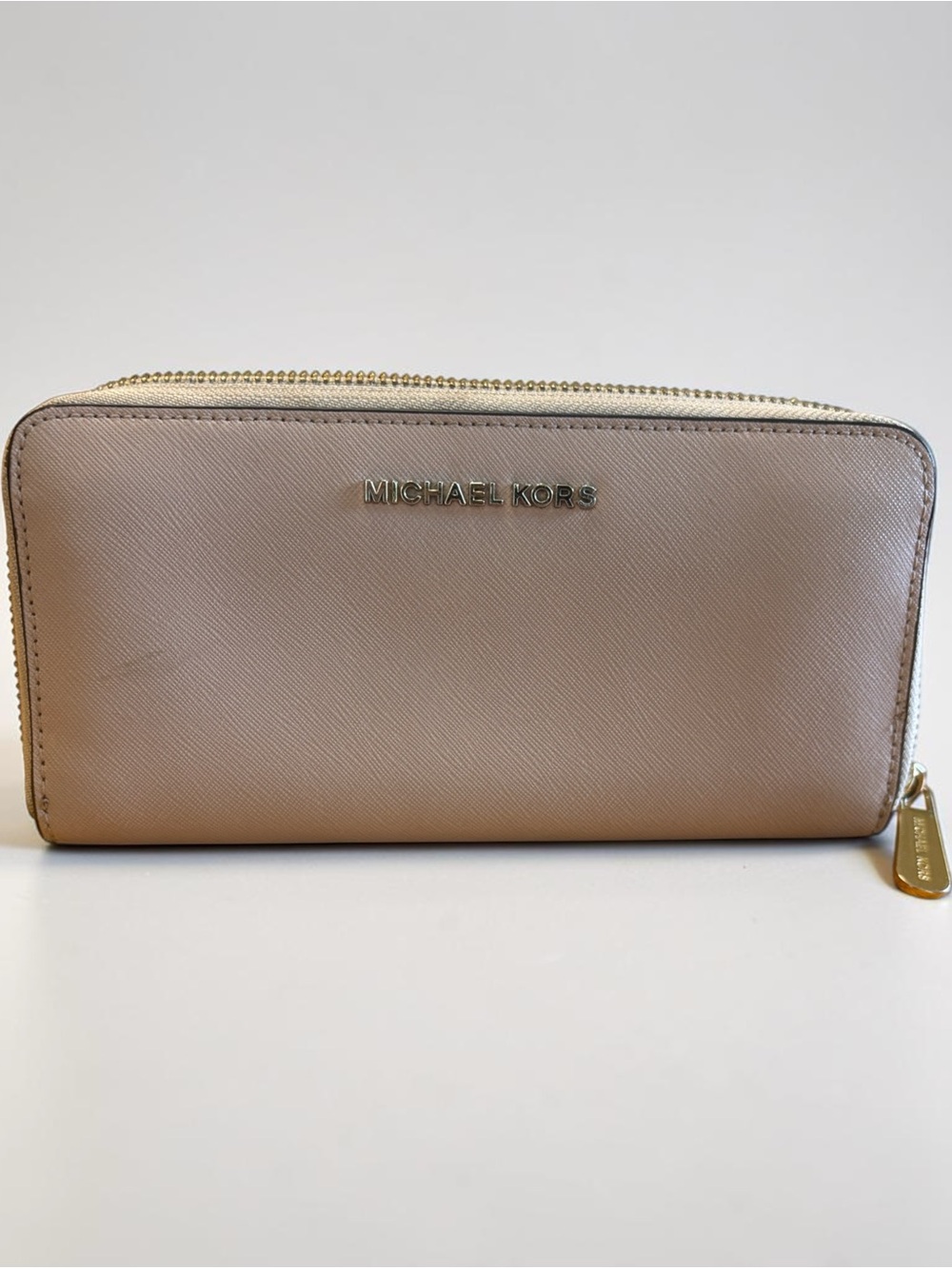 Michael Kors Zip-Around Wallet in Dusty Rose. Very clean and no callouts. - Picture 3 of 8
